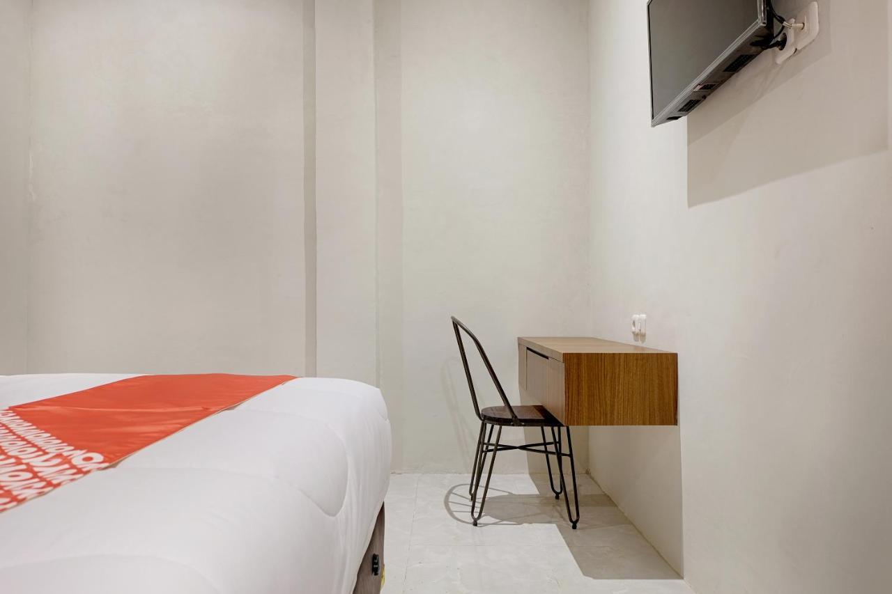 Super Oyo 2756 Anata Hotel Makassar Exterior photo