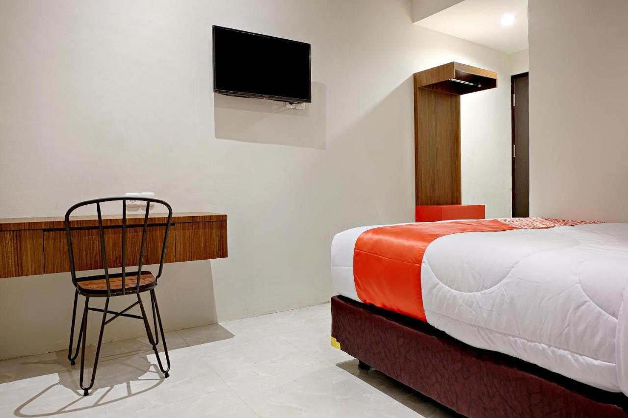 Super Oyo 2756 Anata Hotel Makassar Exterior photo